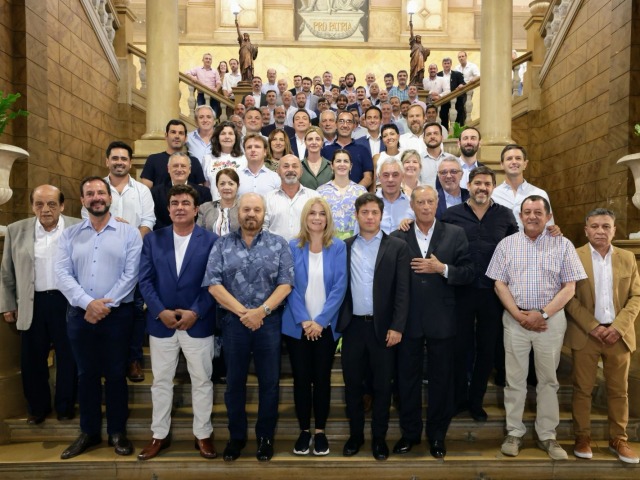 Wesner particip de la reunin de Kicillof con intendentes
